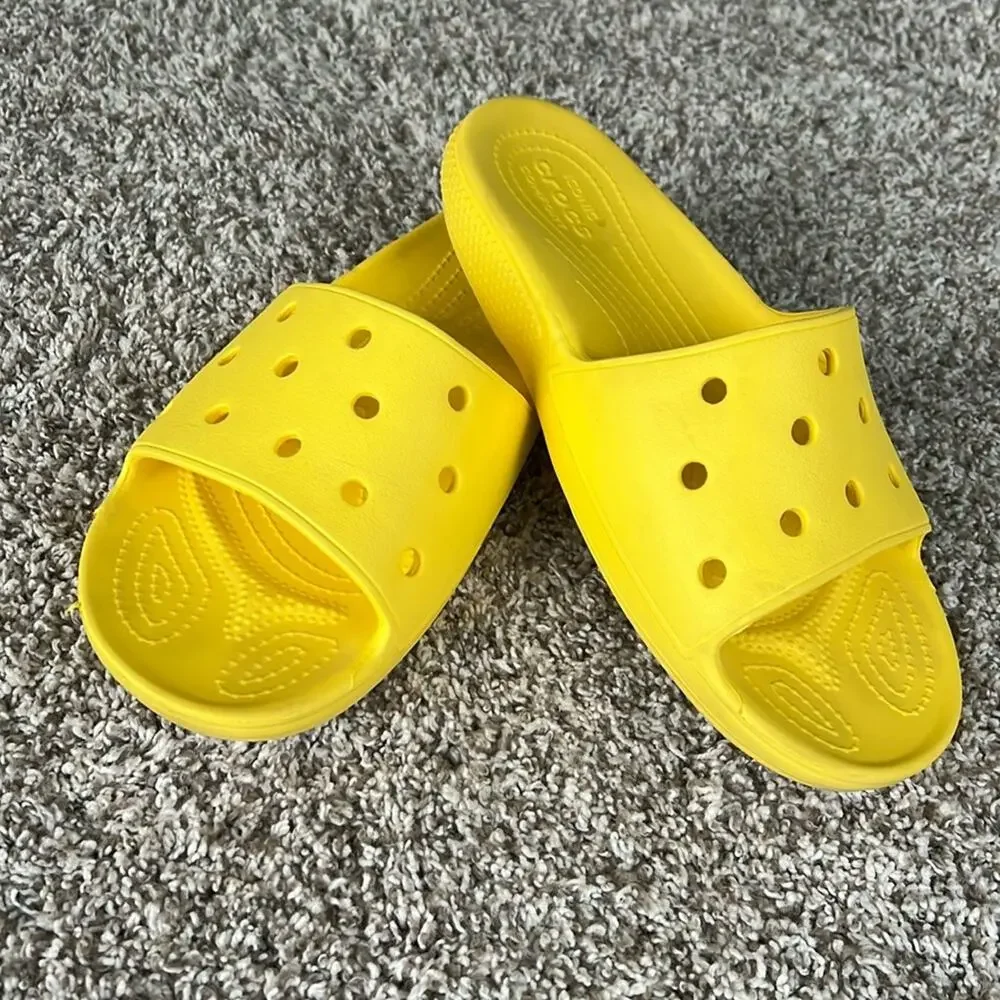 Crocs Adult Unisex Classic Crocs Slide in Lemon Yellow